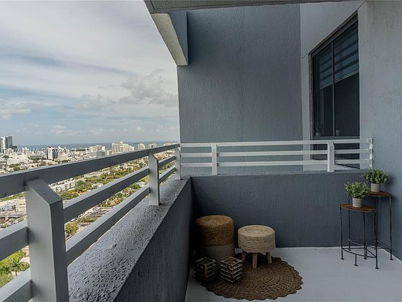 3rd image of 1330 West Ave APT 2705