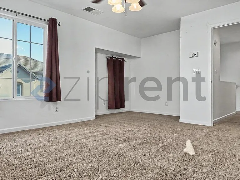 8464 Roseto Rd — Photo 35