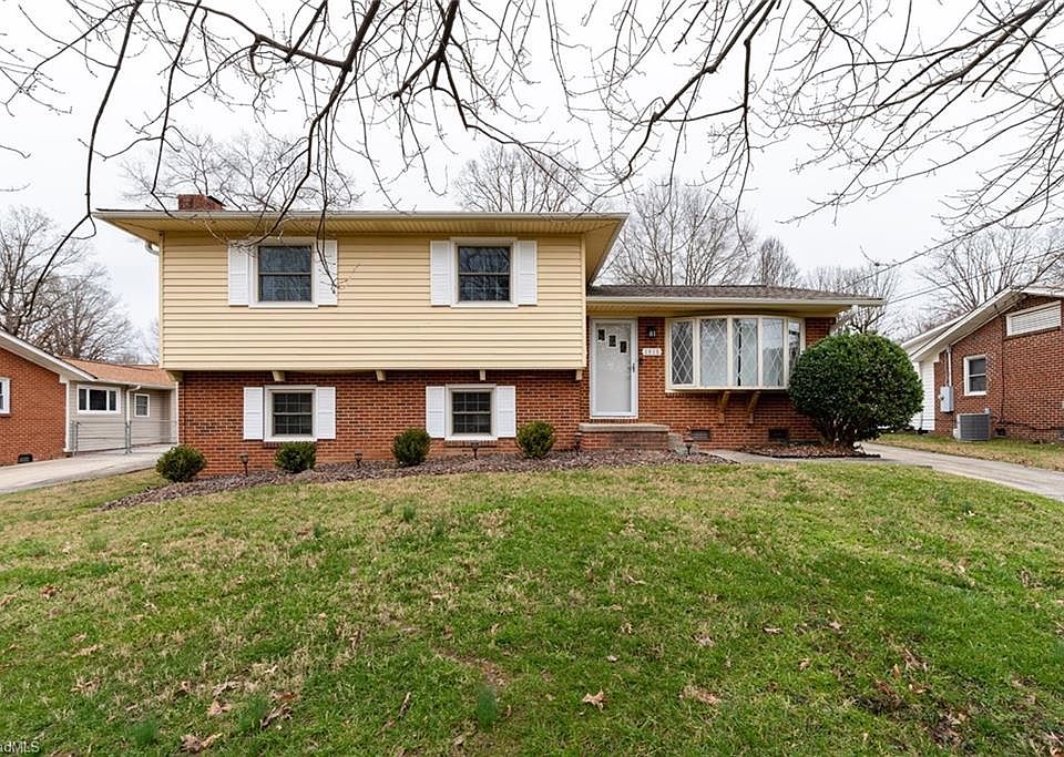 1st image of 1915 Belcrest Dr