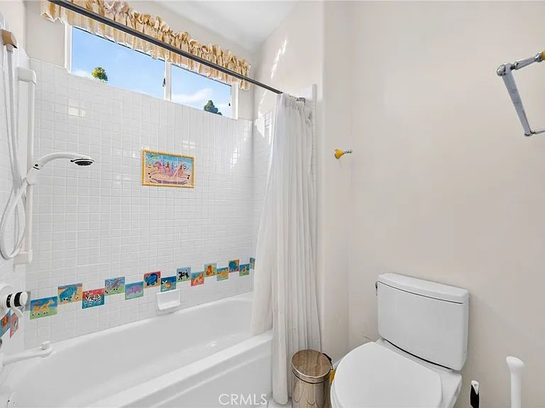 21004 Mendenhall Ct — Photo 49