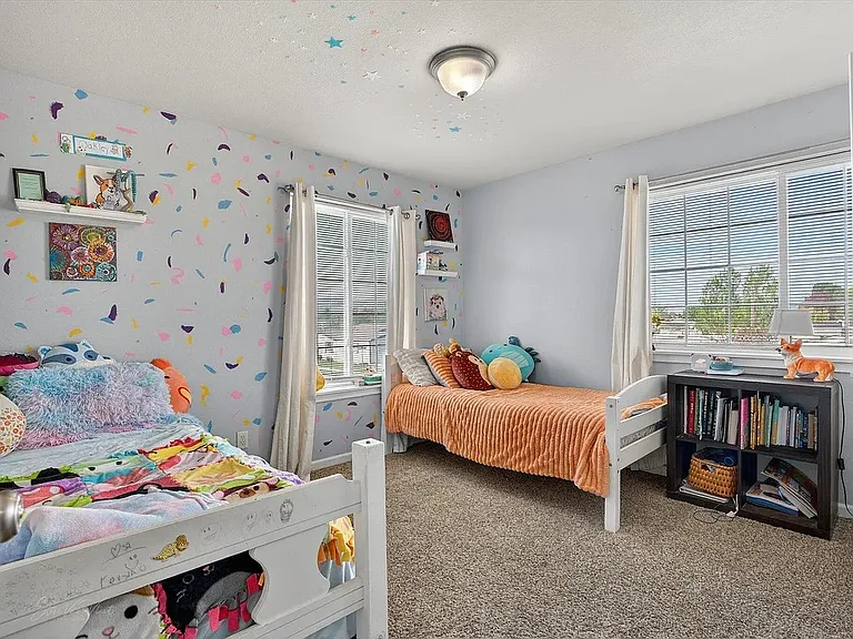 5590 Stuart Ave — Photo 10