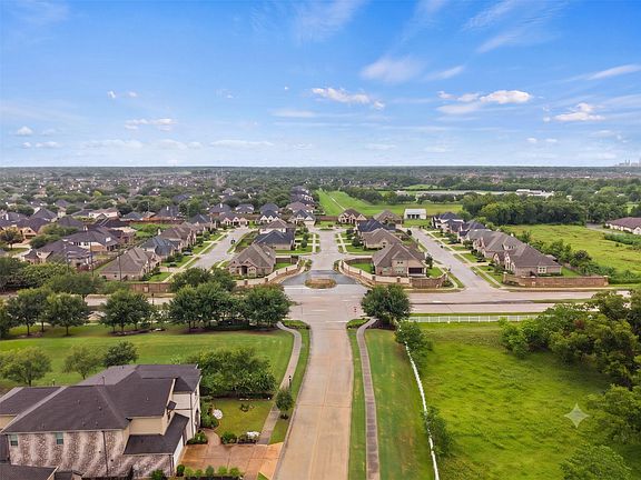 4th image of 7015 Meadowview Estates Ct
