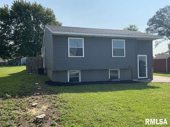 2nd image of 4149 N Elsie Ave