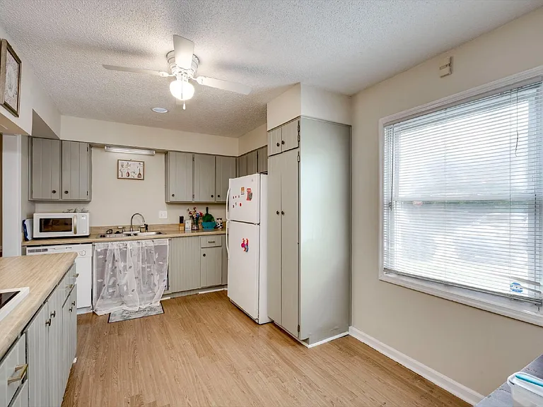 3003 Creek View Ct — Photo 15
