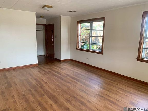 3rd image of 32640 Francise St