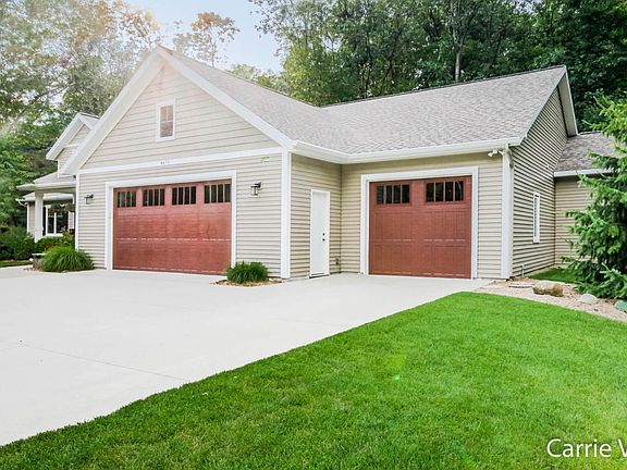 5th image of 4671 Plateau View Dr NE