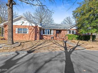 1925 E 46th St, Joplin, MO 64804