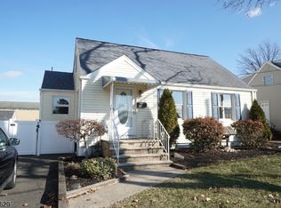 18 Janie Ln, Clark, NJ 07066