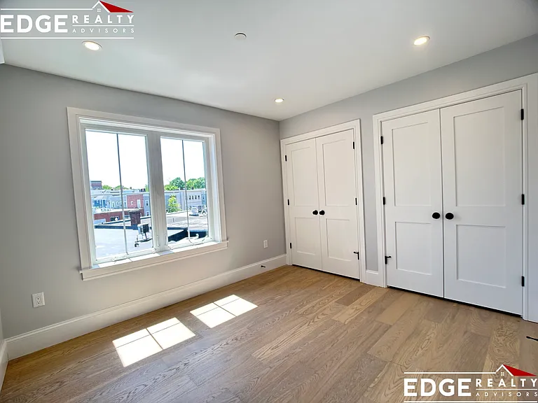 425 Market St #302 — Photo 6