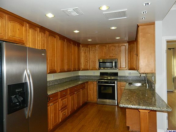 4th image of 722 S Oxford Ave APT 102