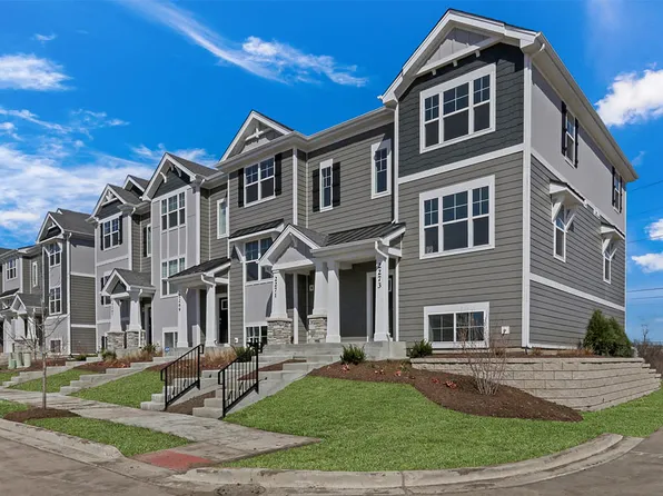 2261 Glacier St, Mundelein, IL 60060