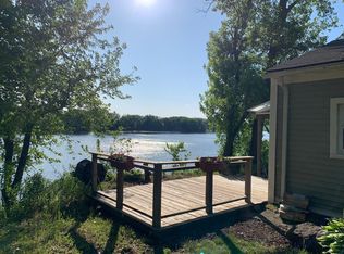 140 Riverbank Rd APT B, Northampton, MA 01060