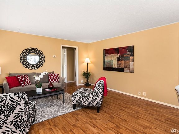 2nd image of 336 Bremerton Blvd W