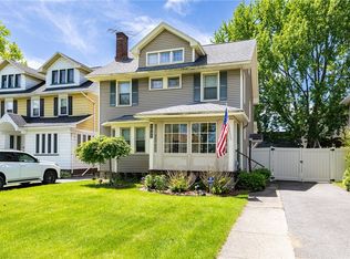 1043 Genesee Park Blvd, Rochester, NY 14619