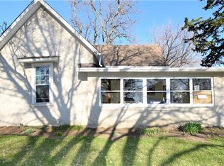 1617 E 24th St, Des Moines, IA 50317