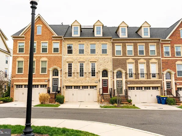 3104 Cityscape Dr NE, Washington, DC 20018