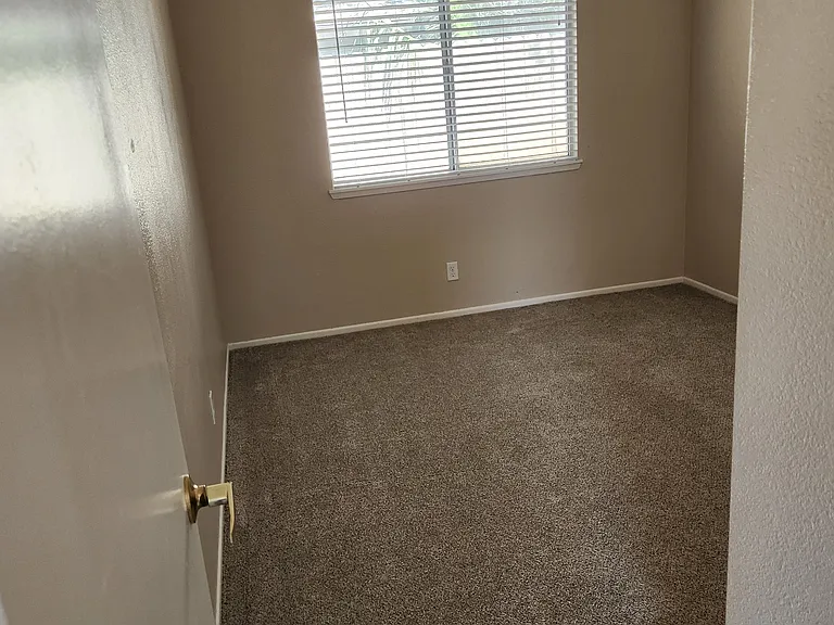 128 Parkview Ave #A — Photo 9