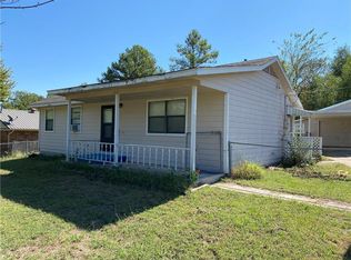 212 E Beech St, Tecumseh, OK 74873