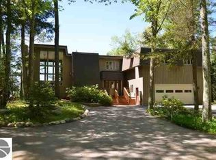 6136 Winters Trl, Kewadin, MI 49648