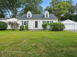 211 W Allen Ridge Rd, Springfield, MA 01118