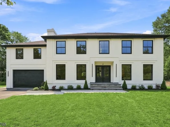 41 Pino Ct, Clifton City, NJ 07013