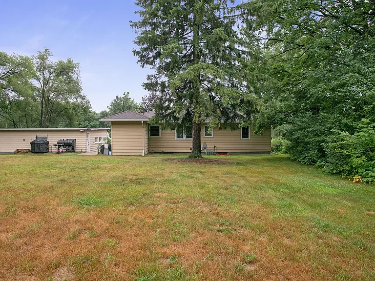 1831 Andover Blvd NW — Photo 3