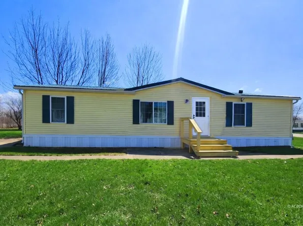 45 E Bass Cir, Marblehead, OH 43440