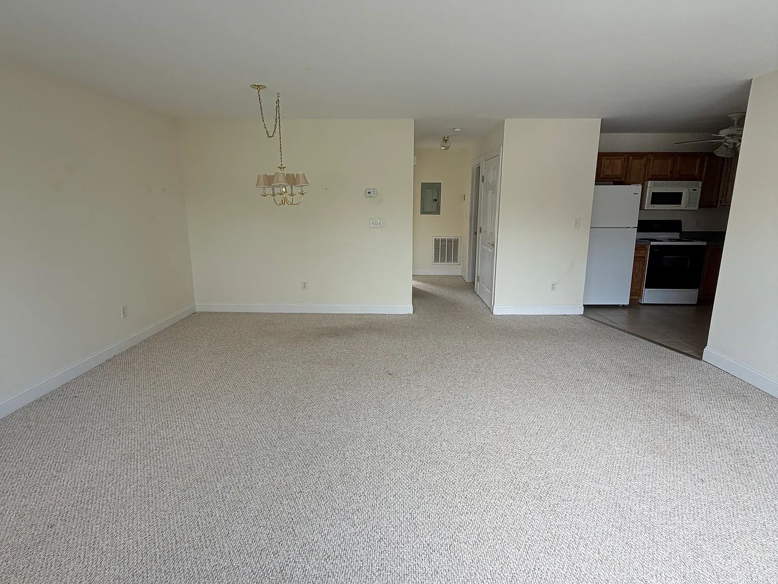 2 bed, $1,625 — Photo 3