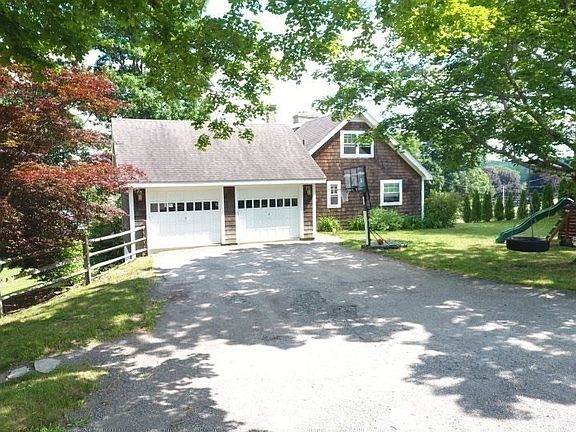 3rd image of 77 Chickering Rd