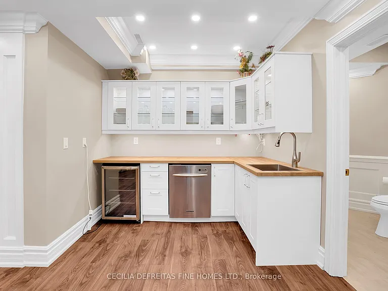 11 Beauvista Ct — Photo 45