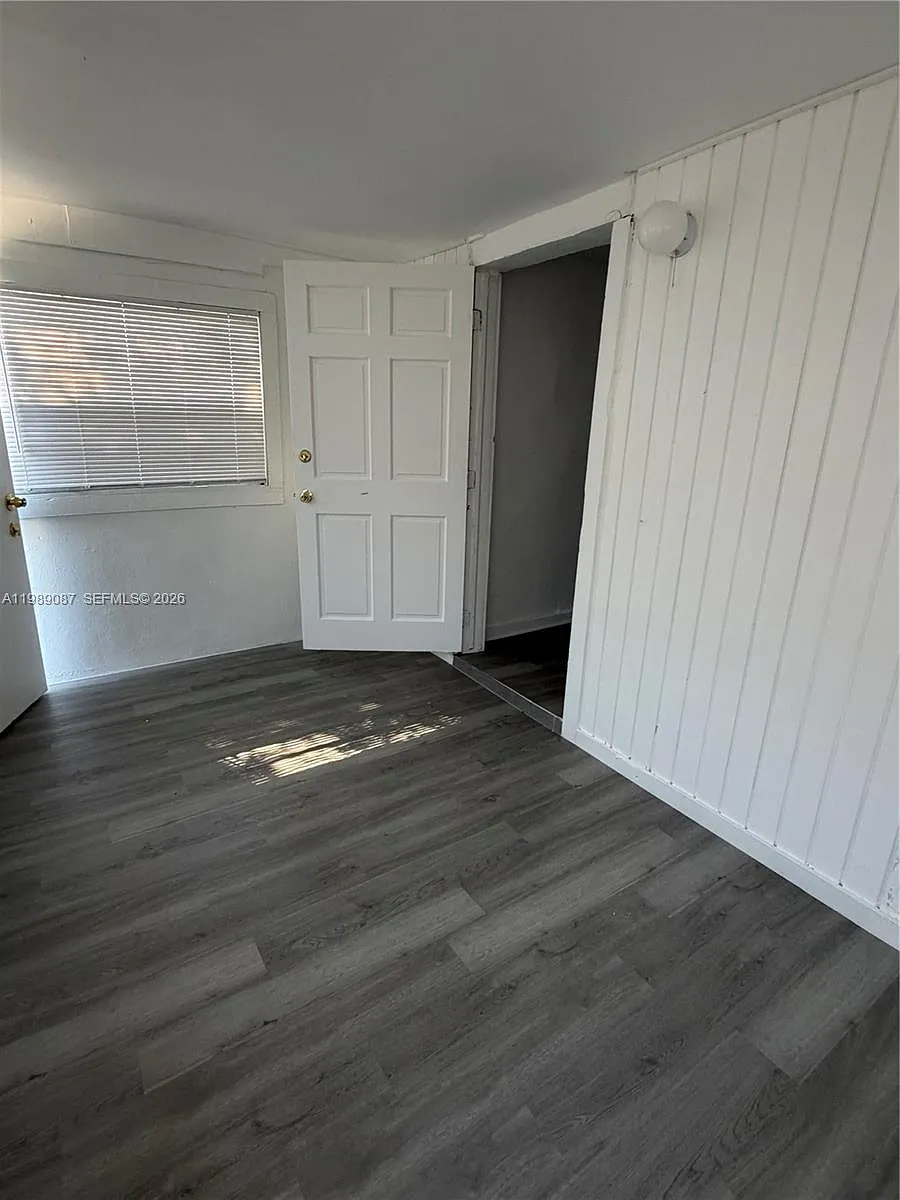Building Photo - 1811 NW 84th St #3