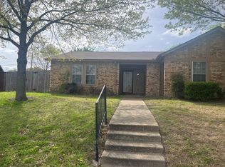 1427 Brook Meadow Cir, Lancaster, TX 75134