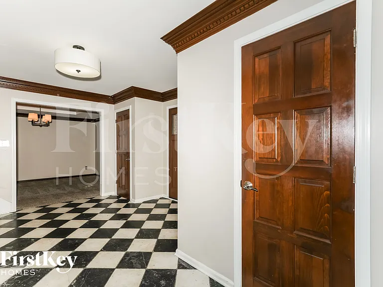 10387 Courageous Dr — Photo 2
