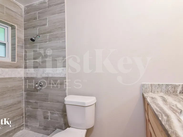 500 Brenda Dr — Photo 11