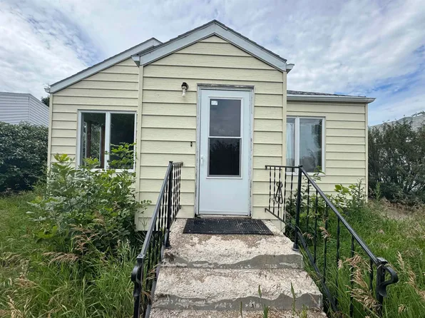 3 Perkins St, McGregor, ND 58755