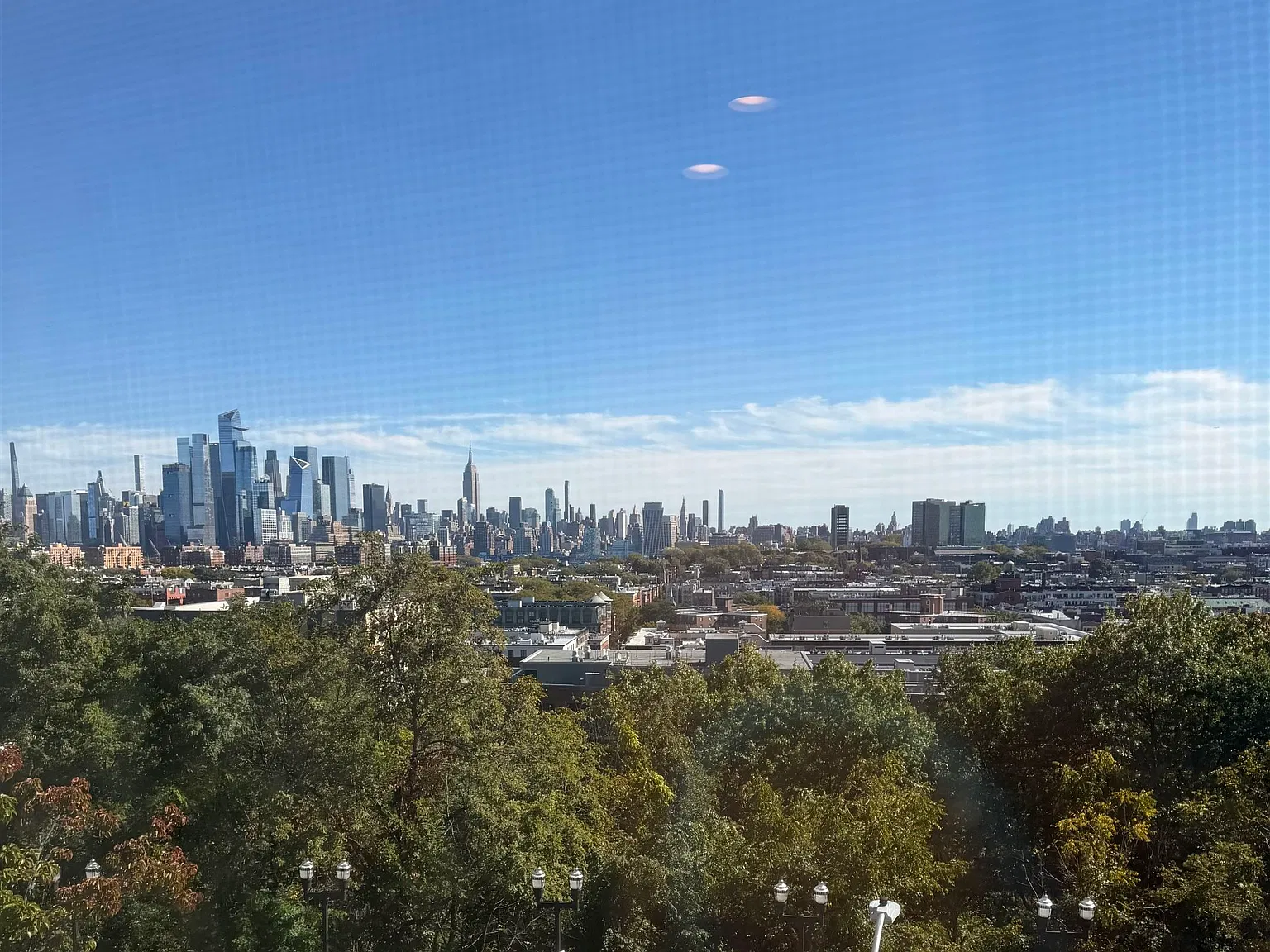 1 bed, 1.0 bath, 1200 sqft, $3,500 — Photo 2