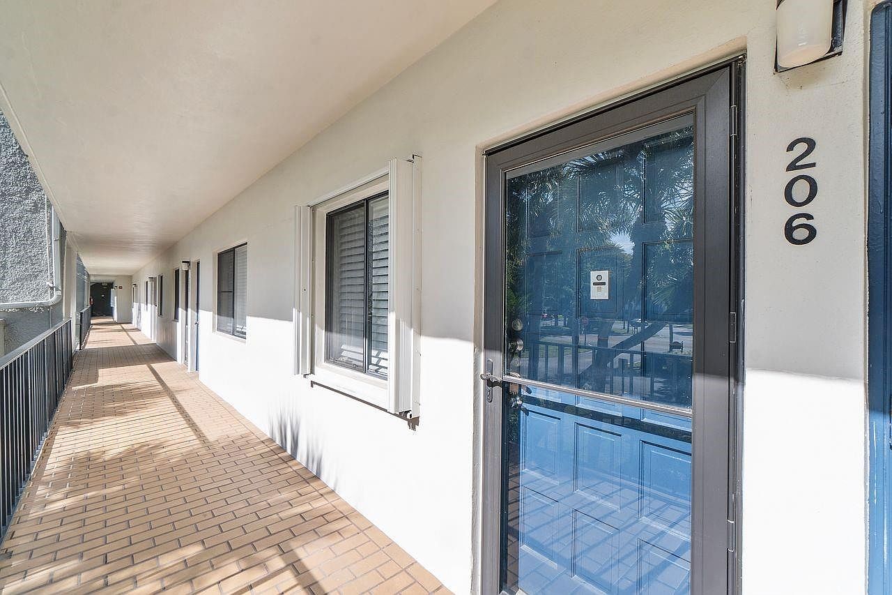 4832 Esedra Court Apt 206