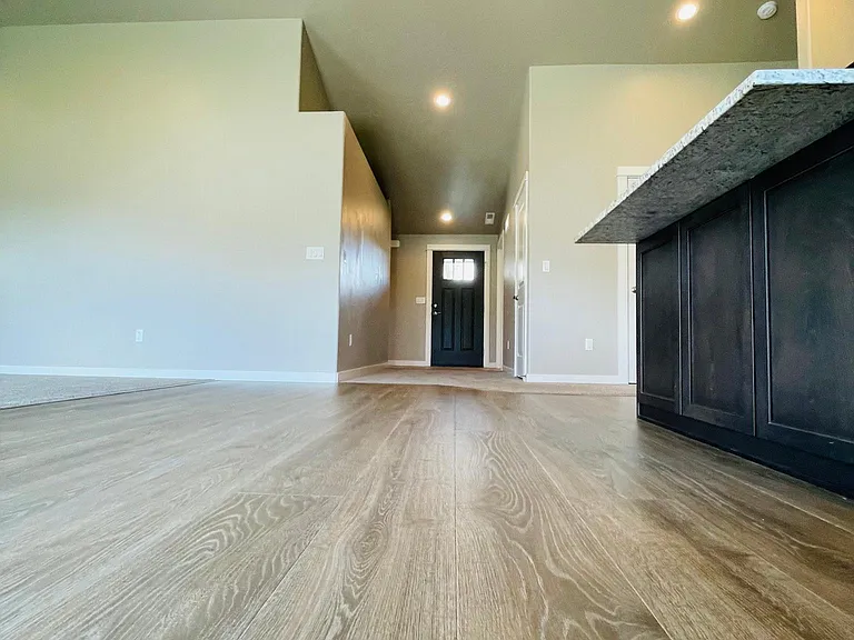 5725 E Upminster St — Photo 2