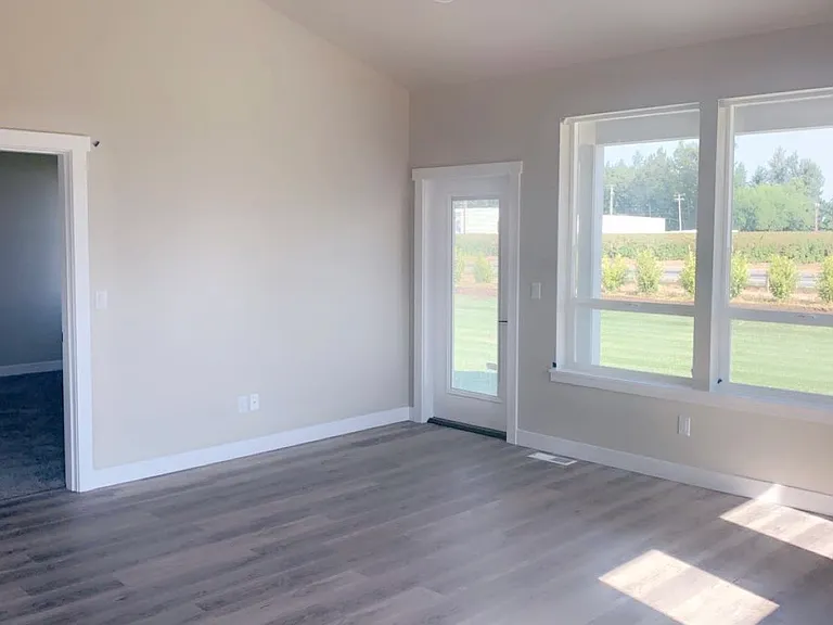 2226 Berryman Loop #A — Photo 9