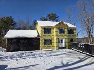 4 Petersham Rd, Athol, MA 01331