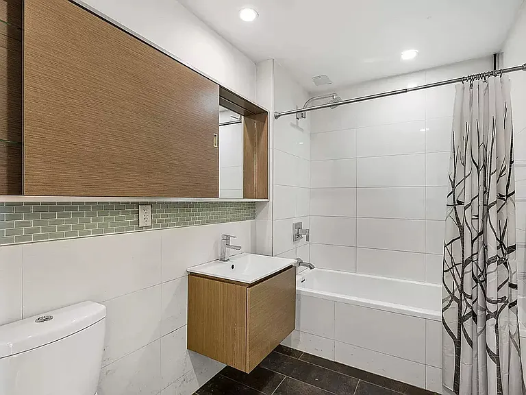 344 E 110th St #2D — Photo 4