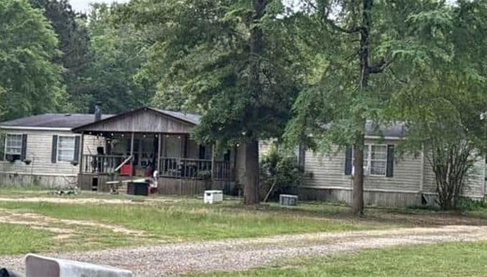 1st image of 10911 Mallard Dr