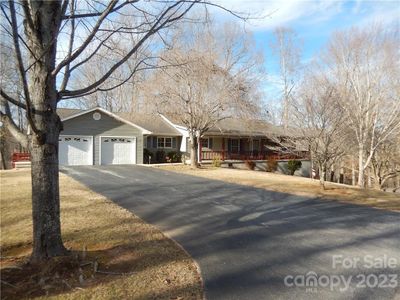 55 Cardinal Ln, Candler, NC, 28715