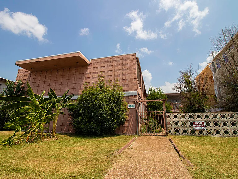9607 Marlive Ln — Photo 1