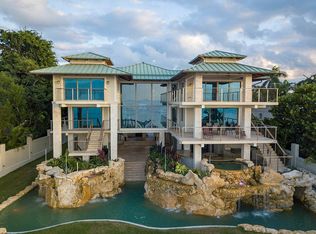 158 Key Heights Dr, Plantation Key, FL 33036