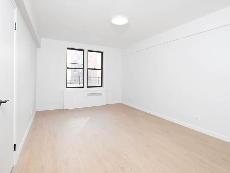 6550 Wetherole St #2S — Photo 4
