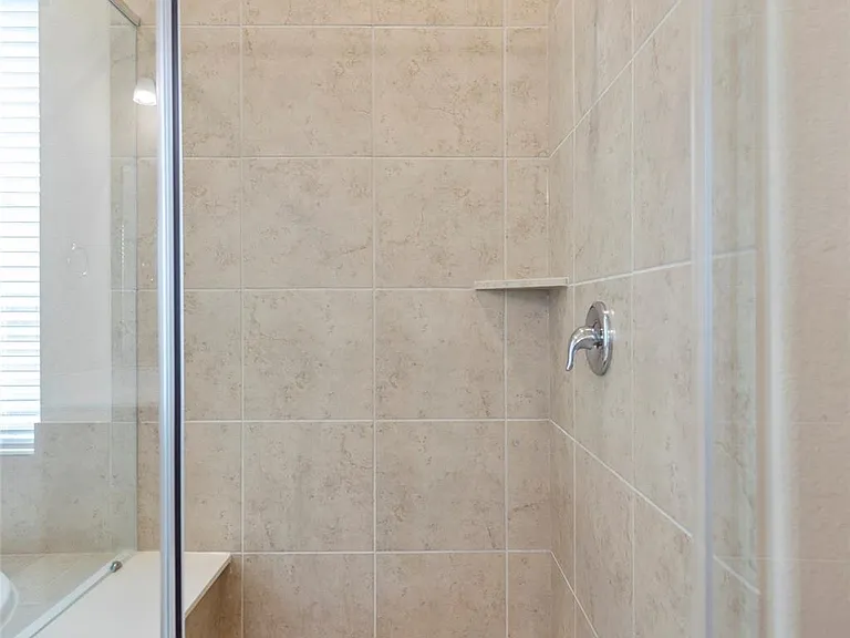 15714 Highlands Cove Dr — Photo 18