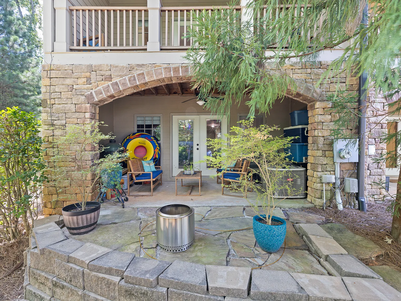 4 bed, 3.5 bath, 3000 sqft, $3,000 — Photo 3