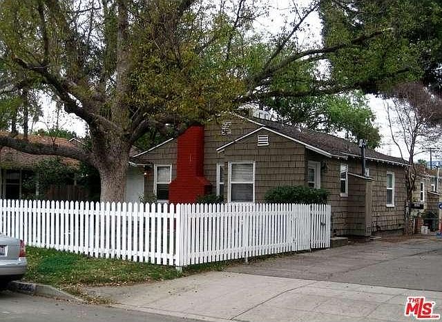 1st image of 5654 Riverton Ave