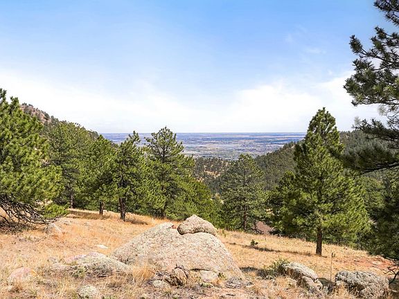 2nd image of 61 Wild Horse Cir